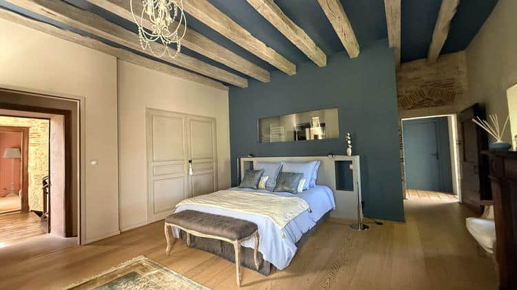 Azul Bedroom at Hauts de Sauliès in Vers in the Lot department