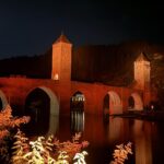 Vue nocturne du pont Valentré à Cahors, dans le Lot