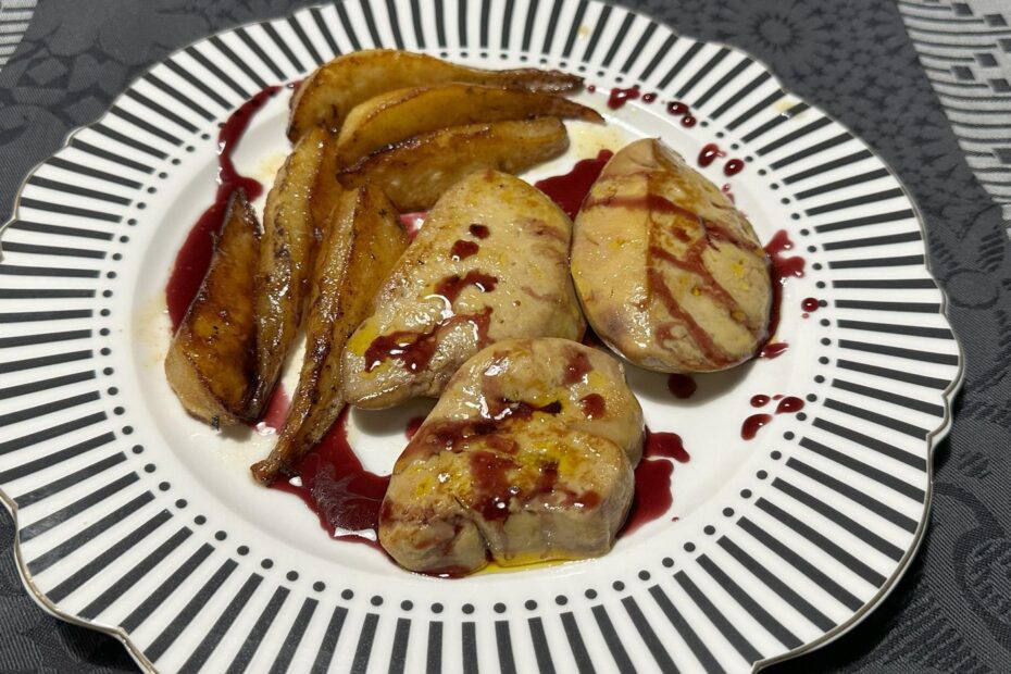 Table d'hôtes - Chambres d'hôtes de Charme - Pech Merle - Lot