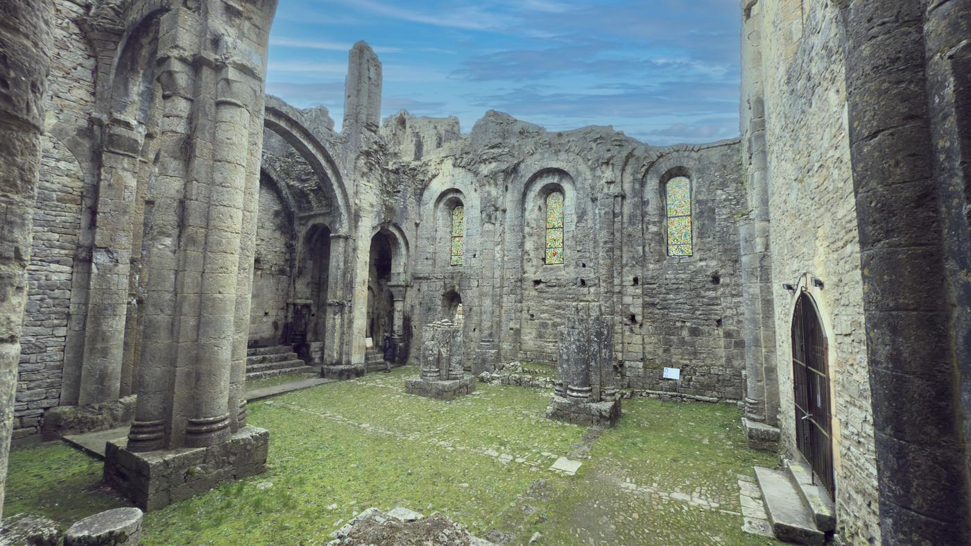 Between abbeys and hidden valleys: Marcilhac, Figeac, and Capdennac from Les Hauts de Sauliès