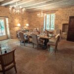 Traditional French stone walls Dinning Room - b&b cahors - Lot - France